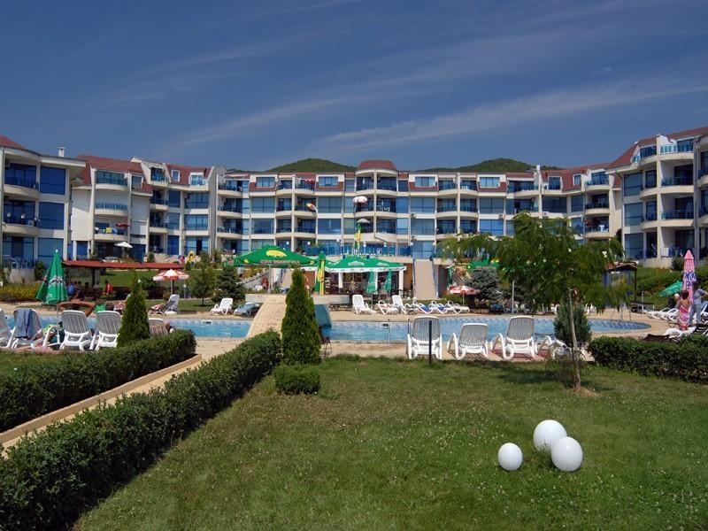Holiday Apartment In Riviera Complex Sveti Vlas Buitenkant foto