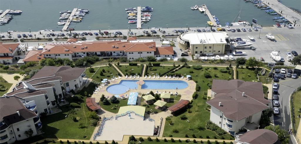 Holiday Apartment In Riviera Complex Sveti Vlas Buitenkant foto